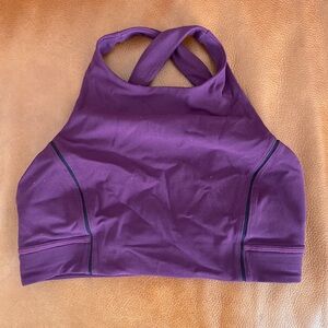 Lululemon sports bra